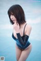 Coser@抱走莫子aa Vol.001: 黑色乳胶泳衣 (40 photos) P5 No.702c95